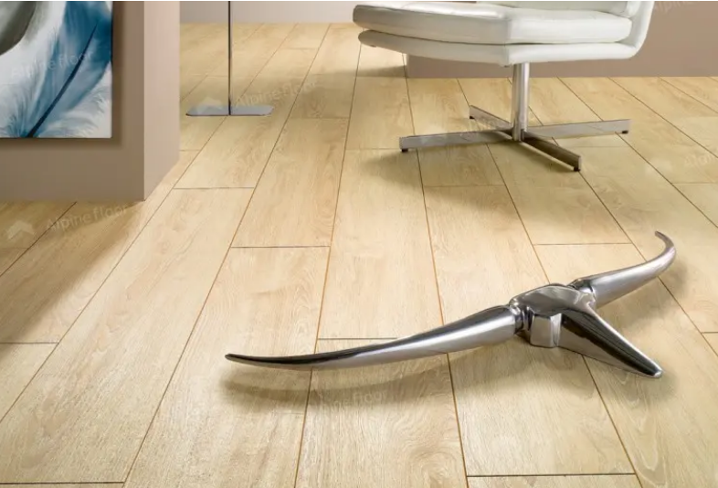 ЛАМИНАТ STRONG CANARIES OAK 621