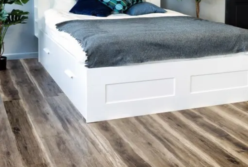 LVT ПЛИТКА ОРЕХ СВЕТЛЫЙ ECO 5-12 — изображение 4